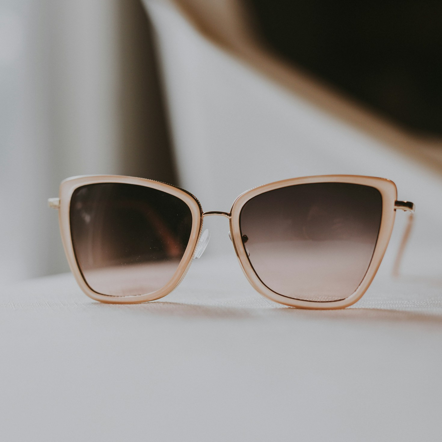 Styling Tips for Making Sunglasses Your Signature Accessory